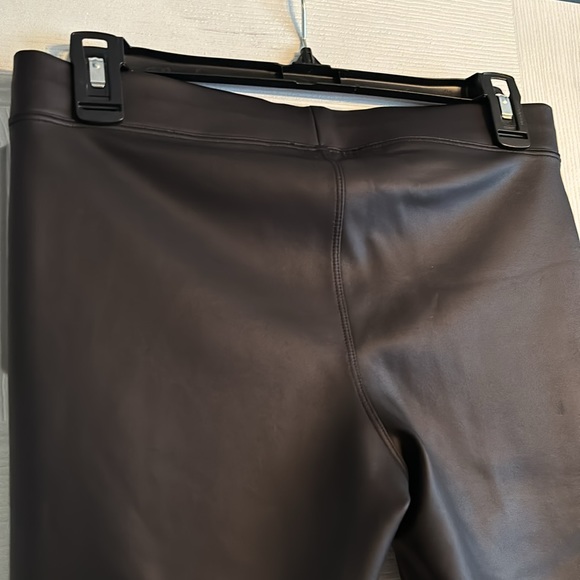 Express faux leather leggings - Picture 4 of 4